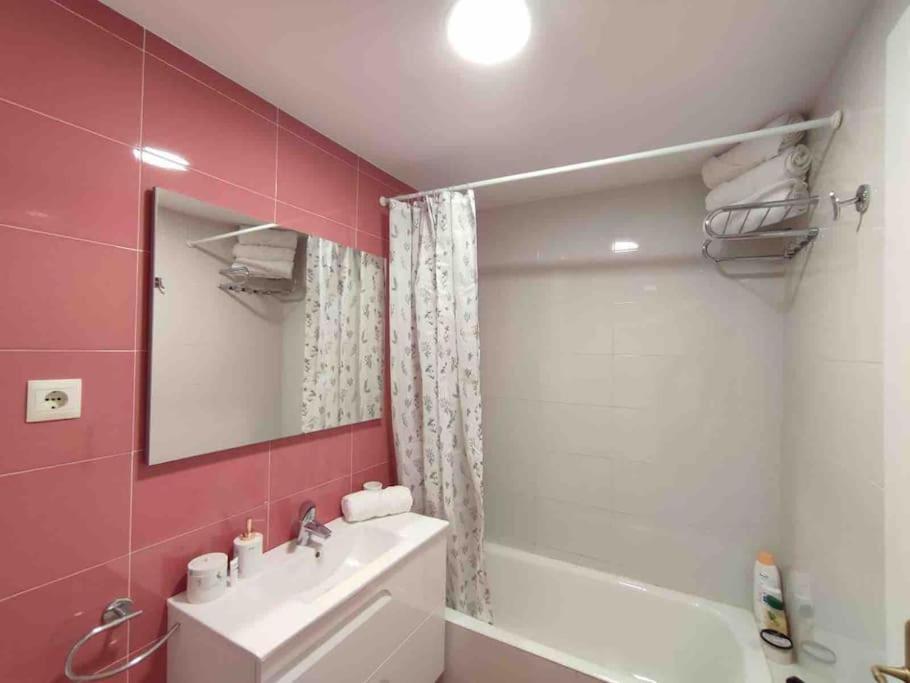 Exclusivo Apartamento Con Aparcamiento Gratuito Laredo Exterior photo